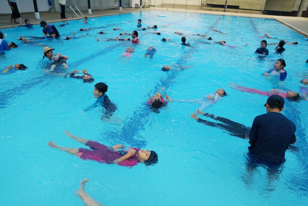 Survival Swimming นักเรียนชั้น 1 (29 เมษายน – 1 พฤษภาคม)